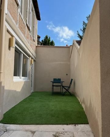 Le Nid Du Cygne Aparthotel Le Blanc Exteriör bild